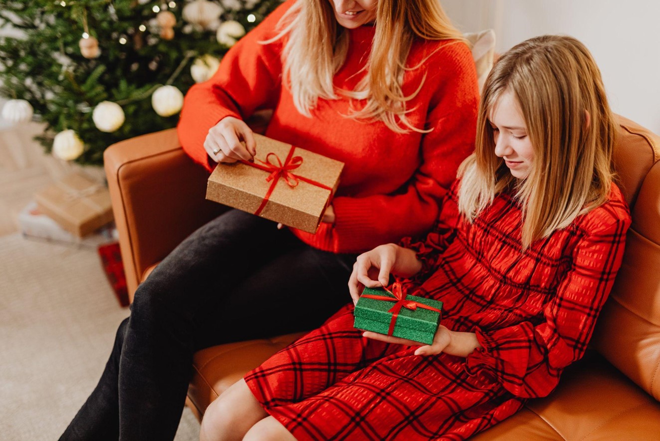 Transform Your Holidays with a 9ft Christmas Tree